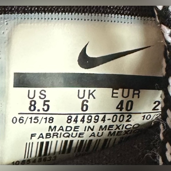 Nike Roshe One Black White Running Shoes Women’s Size 8.5 - Picture 13 of 13